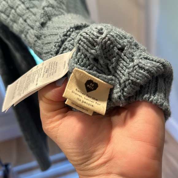 Madewell Basketweave-Stitch Sweater in Green, Size Medium - Picture 4 of 5